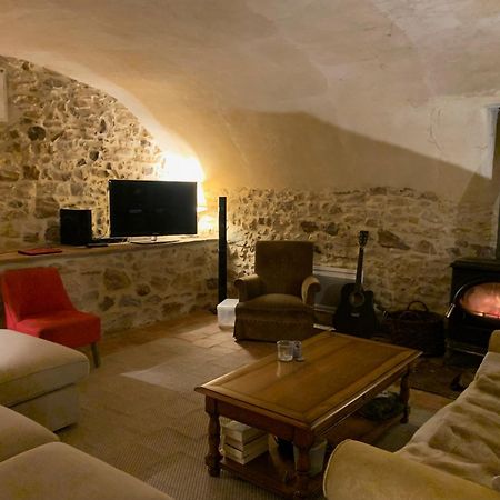 Mas Les Romarins, 10 Min D'Uzes, Piscine Et Grand Jardin Clos, Jeux, Nid De Repos Et Base Pour Activites Dans Le Gard (Adults Only) Dış mekan fotoğraf